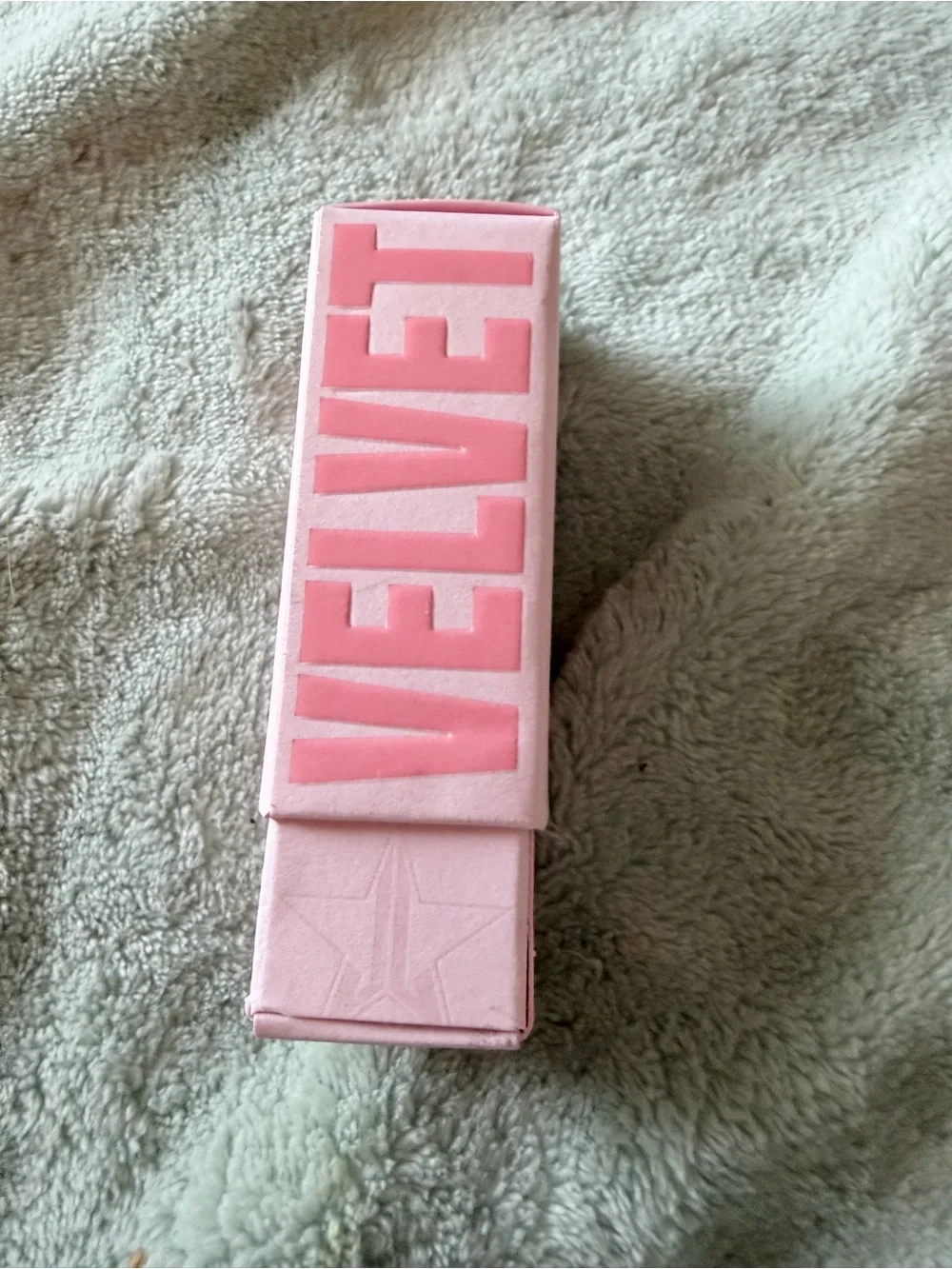 BNIB Jeffree Star Velvet Trap Lipstick - Hot Commodity